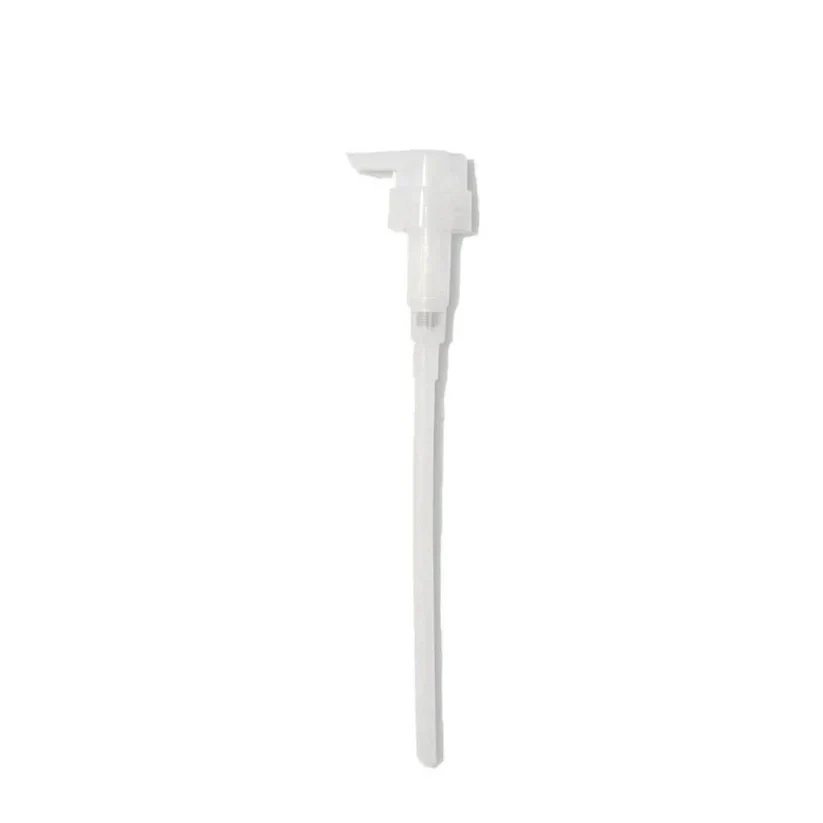 Amika Velveteen Dream Smoothing Shampoo - Image 4